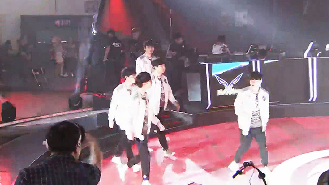 IG vs FW 그룹스테이지 DAY2 하이라이트 썸네일