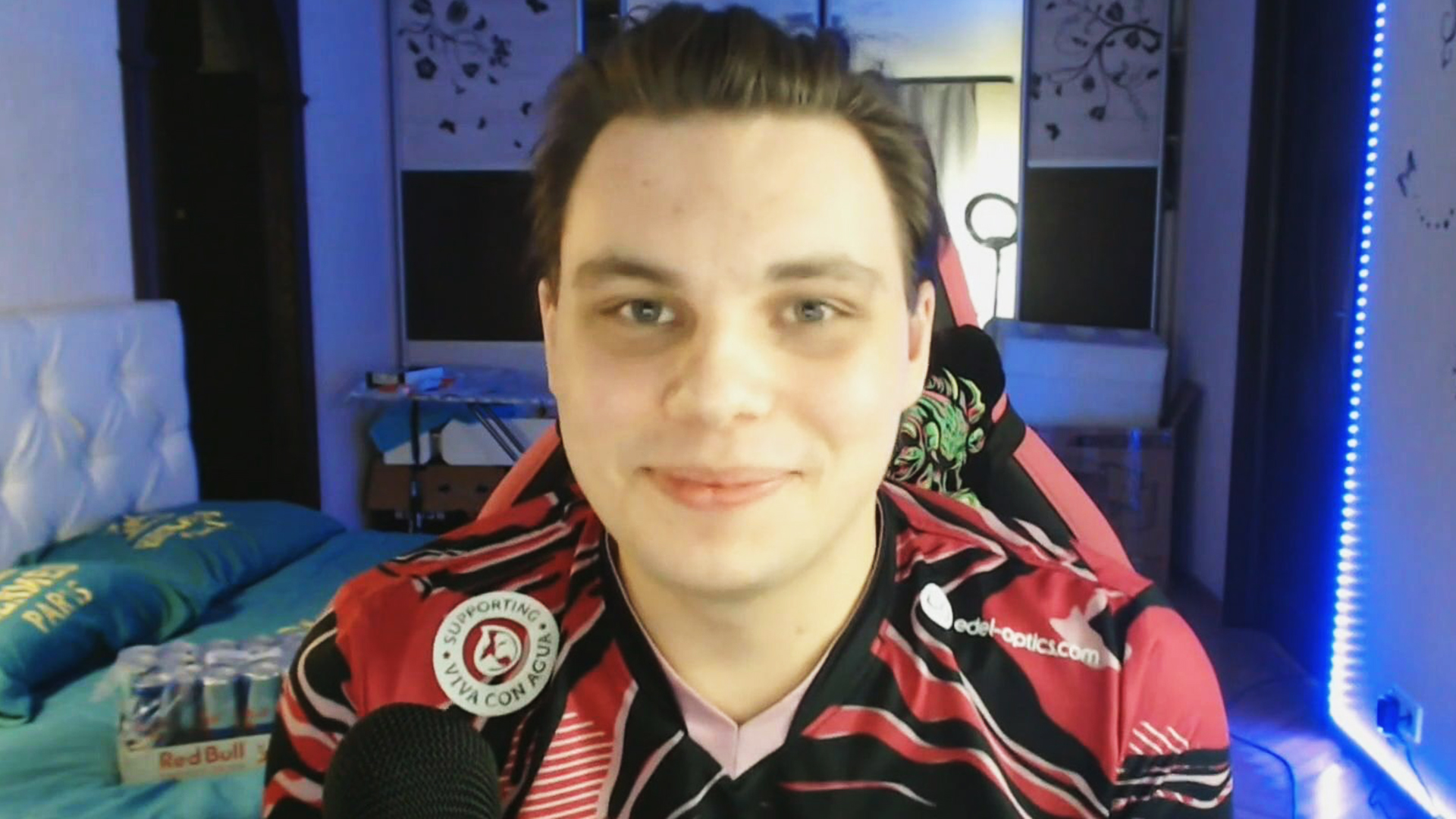 5 vs 5 언더독의 반란 - LCL vs LEC 하이라이트 썸네일