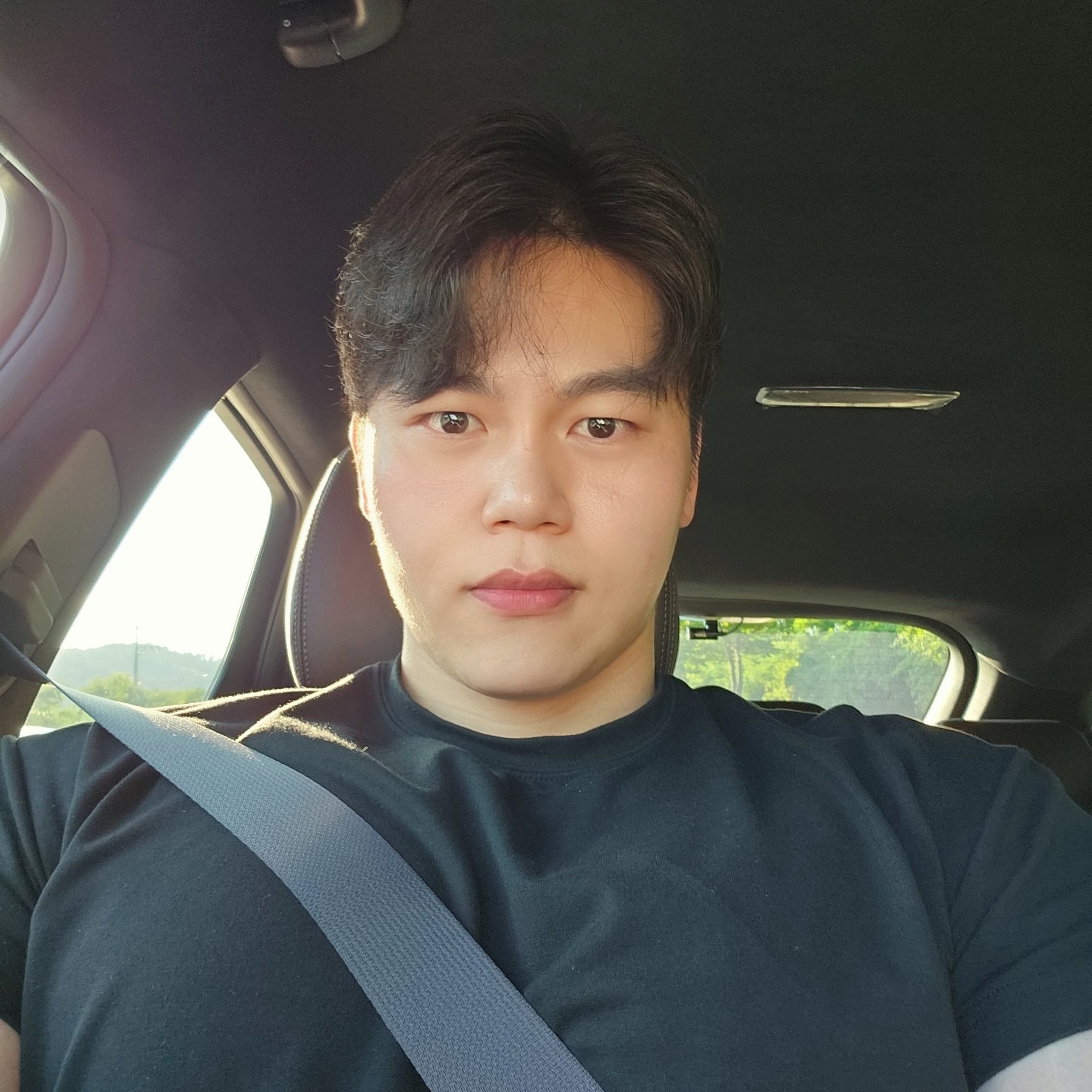 운동하는 백돼지