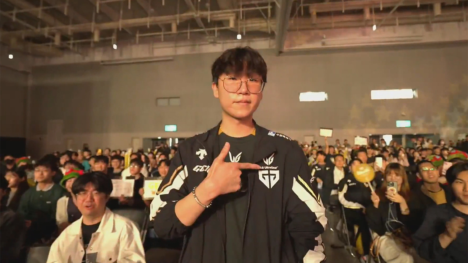 GEN-DK 2세트 하이라이트ㅣ05.03ㅣ2025 LCK 썸네일