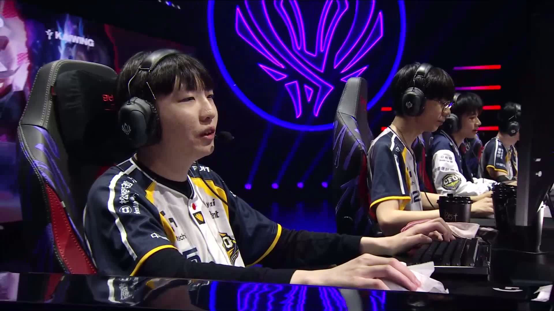 CFO-T1 2세트 하이라이트ㅣ07.04ㅣ2025 MSI 브래킷 스테이지 썸네일