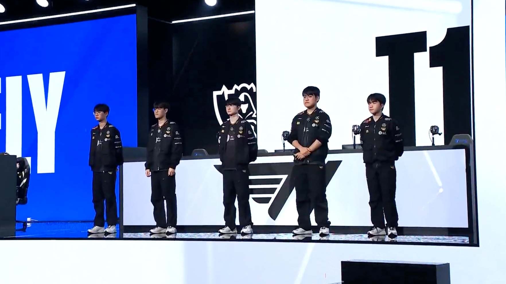 FLY-T1 하이라이트 | 10.15 | 2025 LoL 월드 챔피언십 스위스 스테이지 썸네일