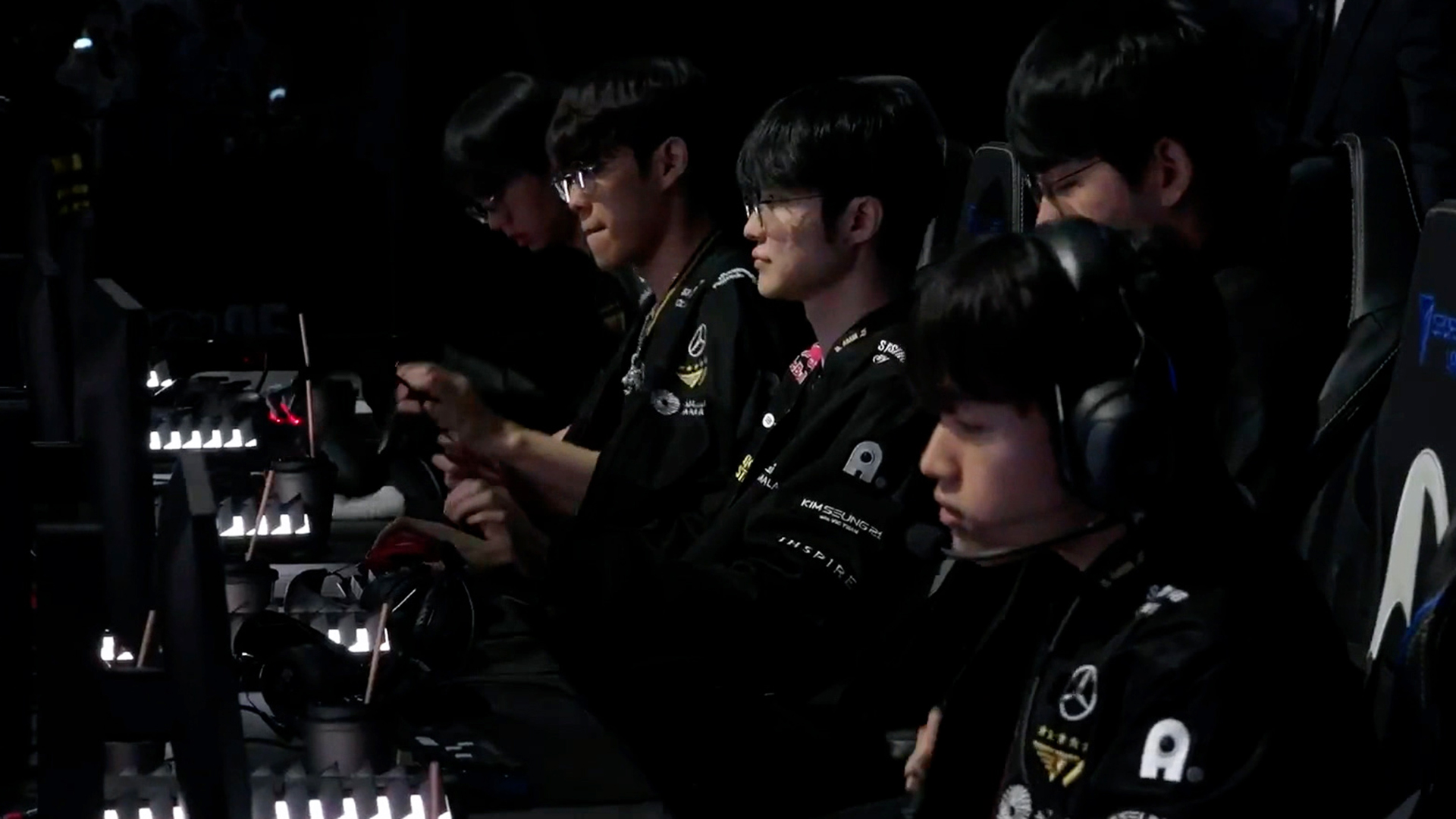 T1-AL 1세트 하이라이트ㅣ10.31ㅣ2025 LoL 월드 챔피언십 8강 썸네일