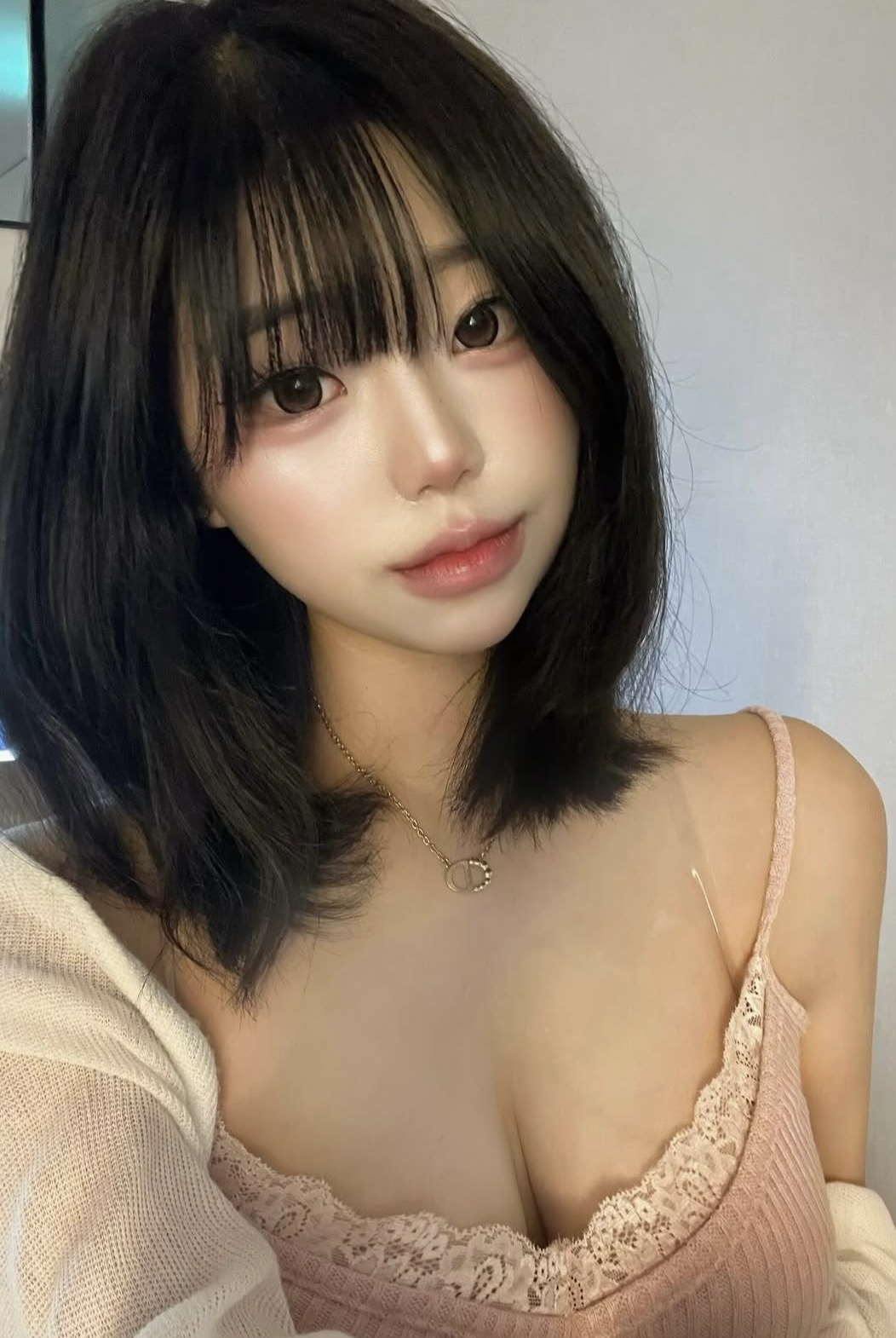 윤아롱