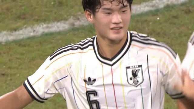 '걷어낸 공을 중거리 슛으로!' 나가노 슈토의 추가 골