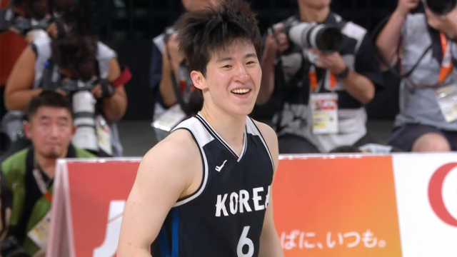 비로소 여유를 찾은 듯한 이정현의 3점!