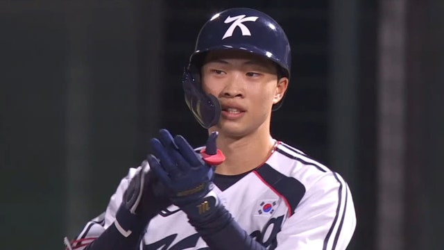 '희생플라이' 선취 득점하는 대한민국