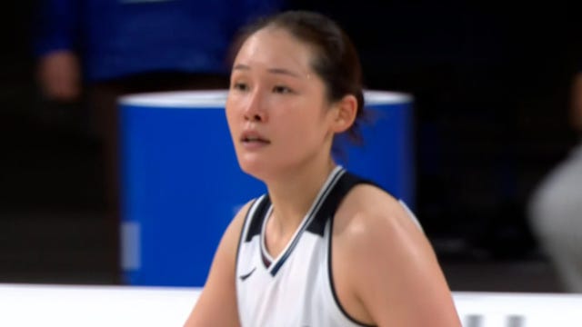 '식지 않는 4쿼터' 최이샘의 추가 3점 슛!