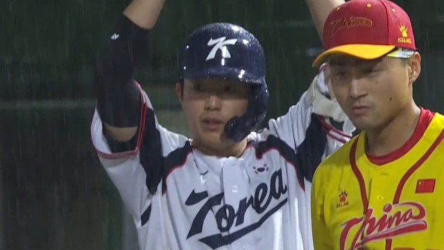 '3루 강습!' 주자 1, 3루 좋은 상황을 맞은 대한민국