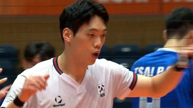 '25 대 10' 2세트 승리하며 균형 맞추는 대한민국