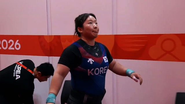'휴 다행입니다' 2차 시기에서 137kg을 성공하는 전희수