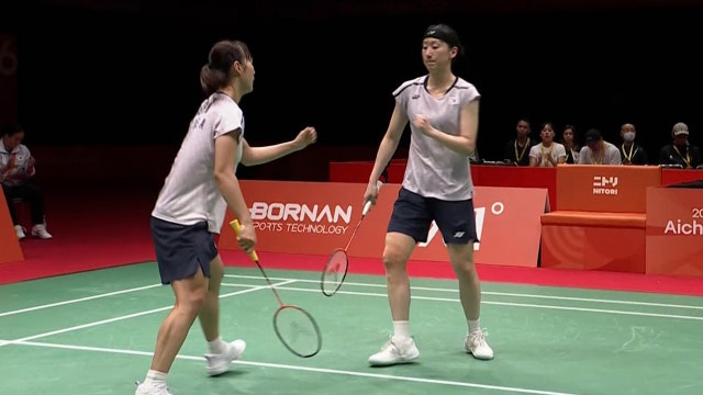 '손에 땀을 쥐는 결승전' 2세트를 가져오는 대한민국