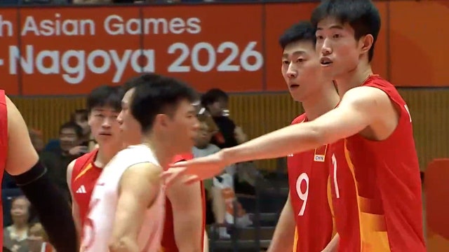 '21 대 25' 3세트를 내주는 대한민국