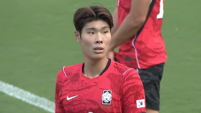 '조금만 낮았다면!' 앞쪽에서 노렸던 이영준의 헤더