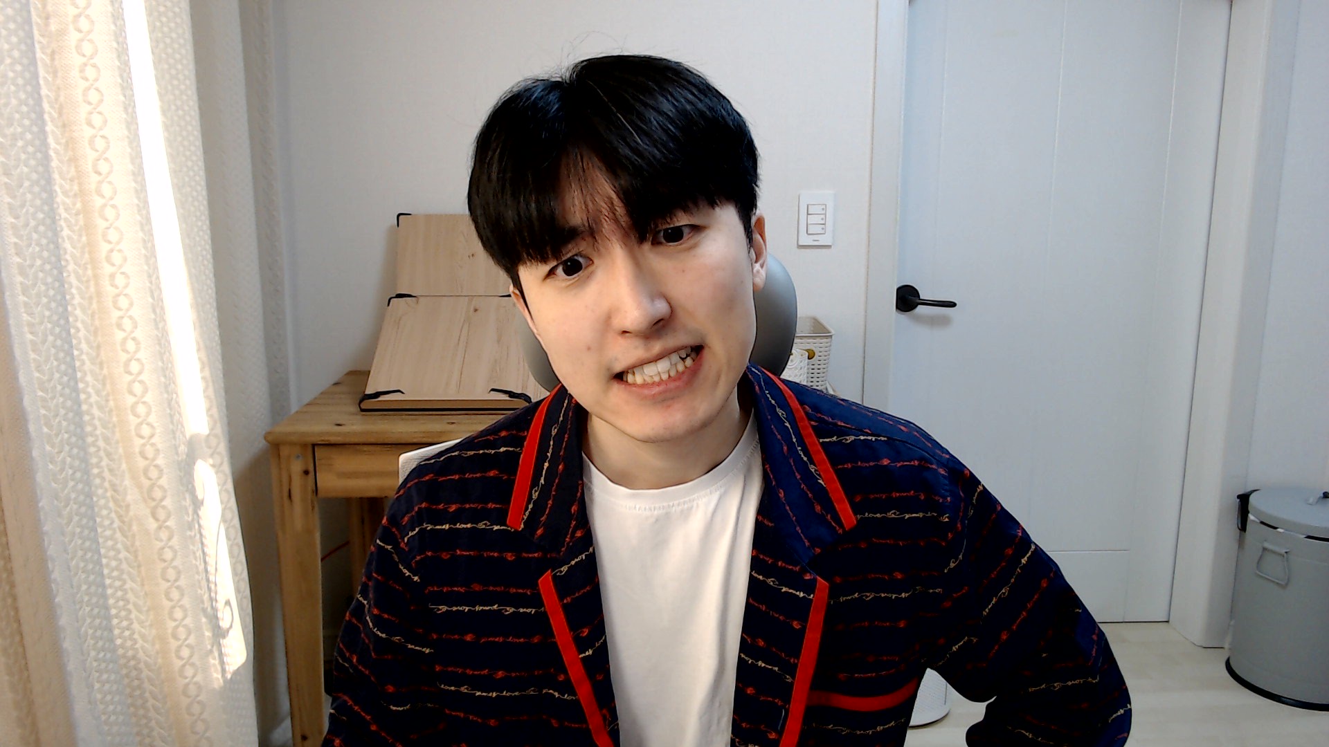 슬슬이 방송 켰다