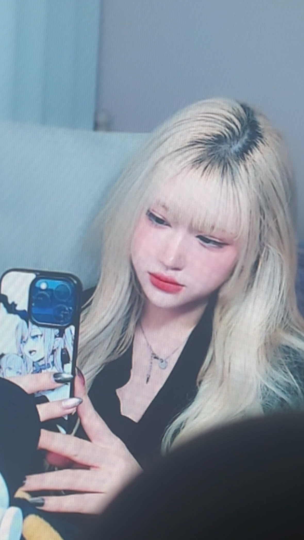 민서방에 들어가신다